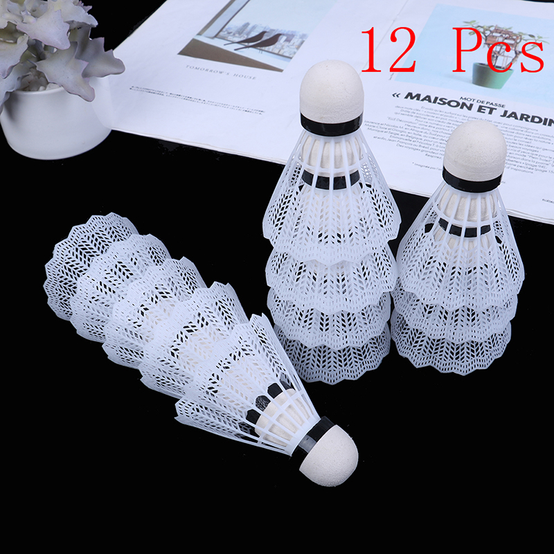 プラスチック製バドミントンシャトルコック、12個、練習用軽量 - Badminton Event のレビューと価格