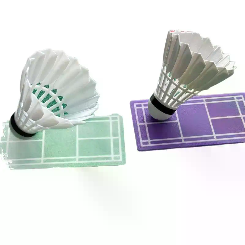 回転バドミントン車の装飾品クリエイティブシャトルコックダッシ - Badminton Shuttlecock のレビューと価格
